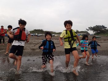 金曜日　「しぜん」今日もカヌーこぐぜ～～！で、海もはいるぜ～～！