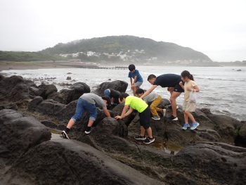 今日のわんぱく「雨の日は、外に出よう♪♪」